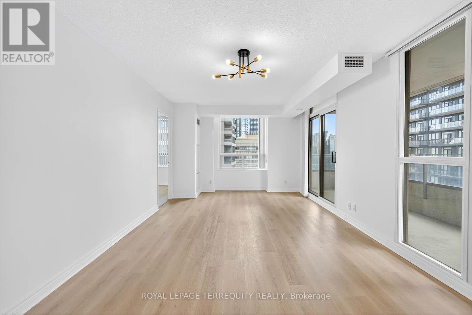 2610 - 23 Hollywood Avenue, Toronto, Ontario  M2N 7L8 - Photo 11 - C12975326