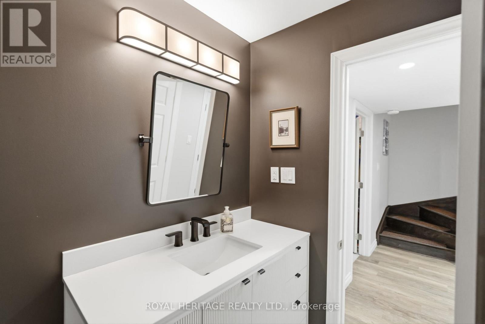 245 Strachan Street, Port Hope, Ontario L1A 0E7 - Photo 35 - X12975146