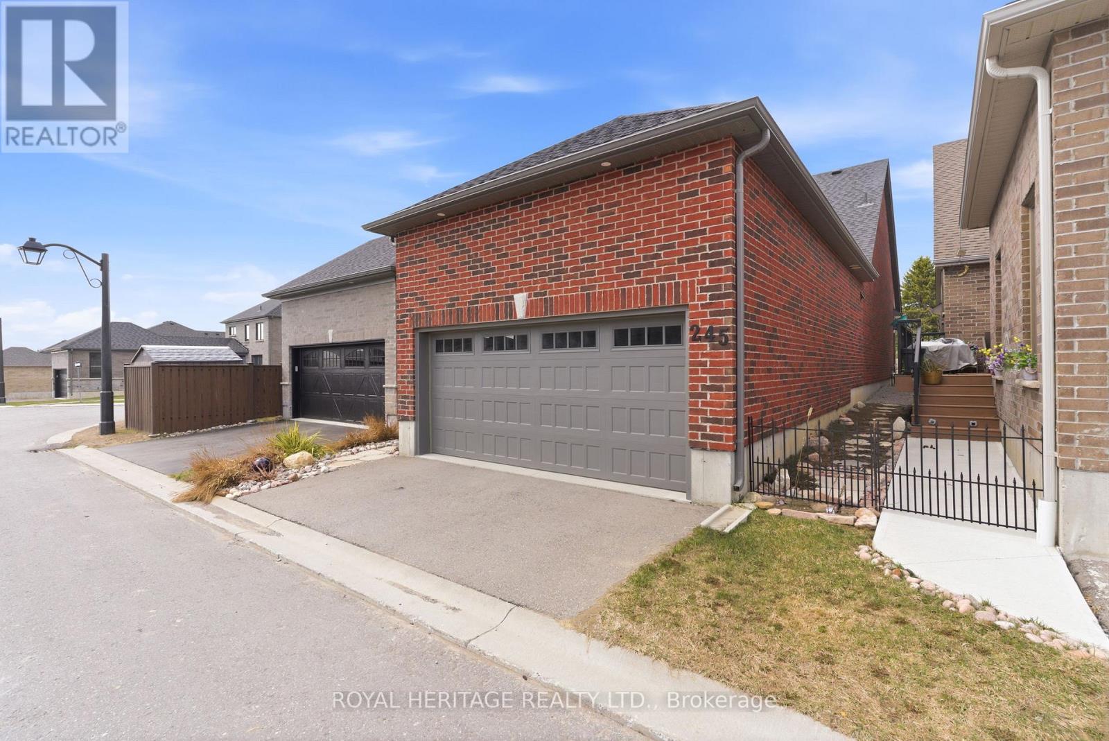 245 Strachan Street, Port Hope, Ontario L1A 0E7 - Photo 45 - X12975146