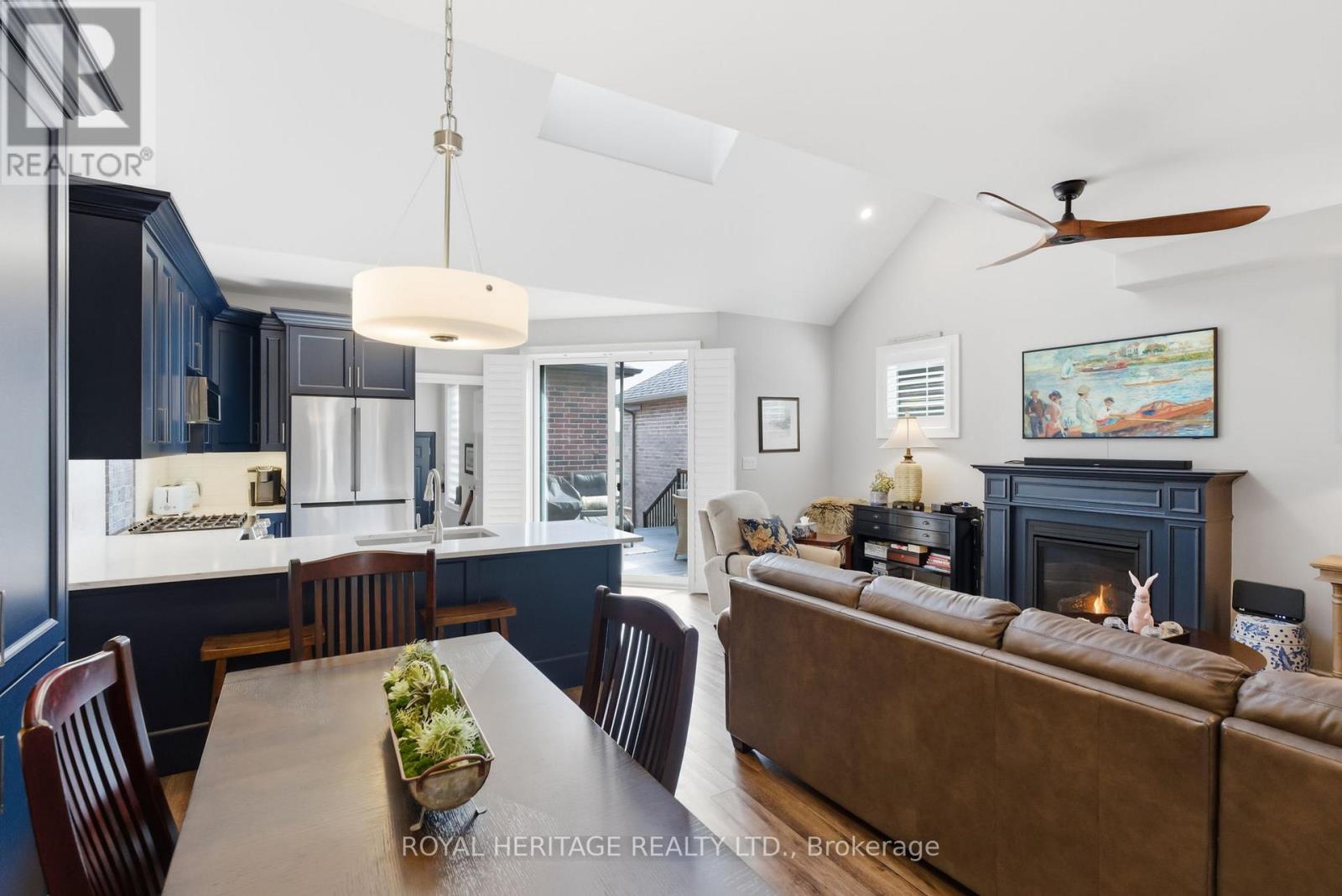 245 Strachan Street, Port Hope, Ontario L1A 0E7 - Photo 6 - X12975146