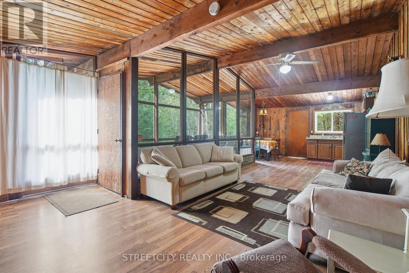 6418 Robert Avenue, Lambton Shores, Ontario  N0N 1J0 - Photo 12 - X12975180