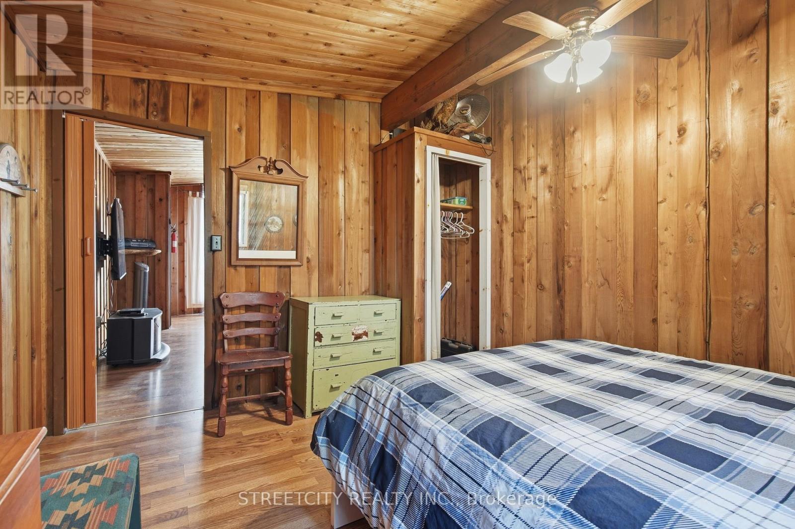 6418 Robert Avenue, Lambton Shores, Ontario  N0N 1J0 - Photo 15 - X12975180