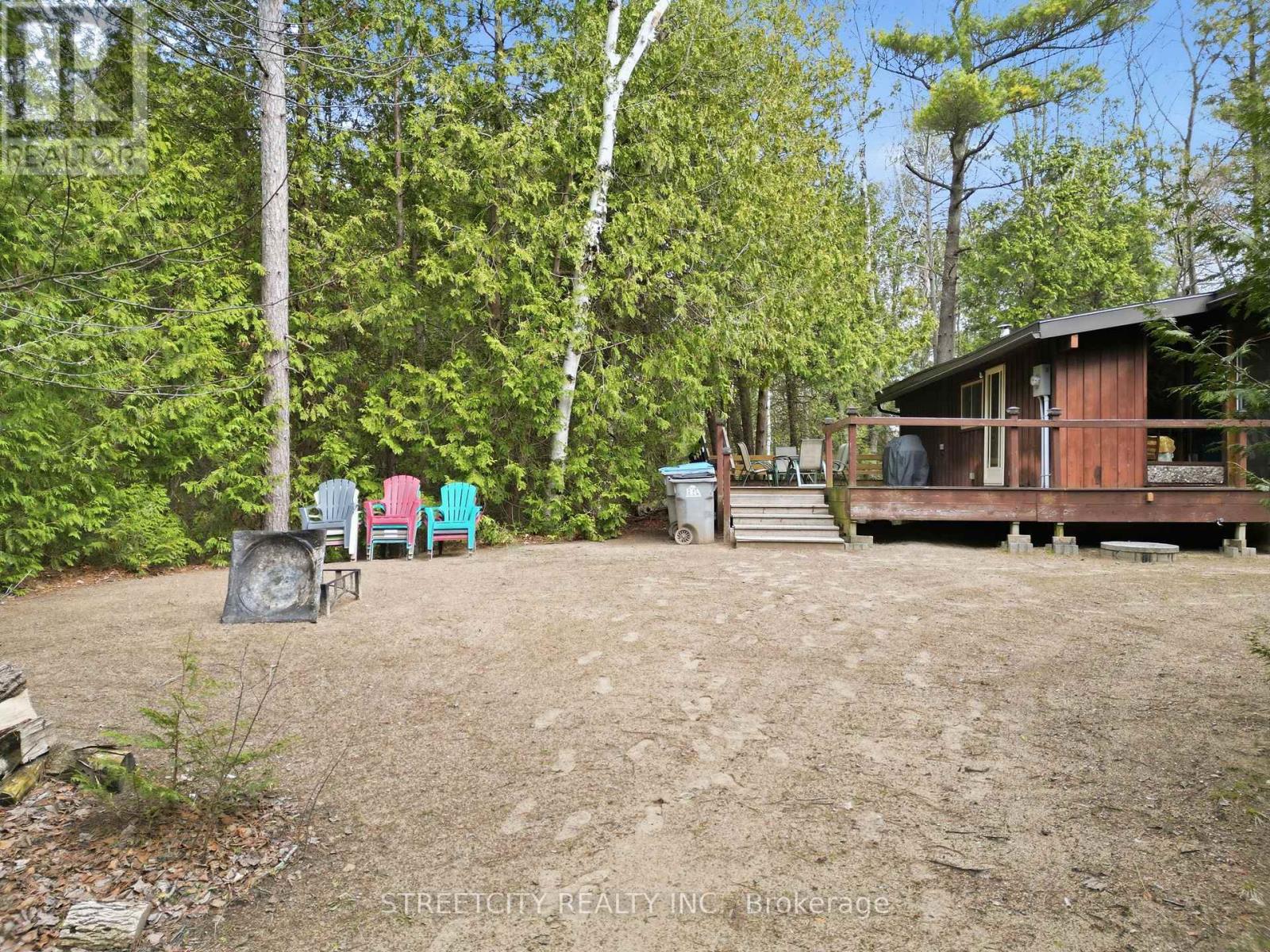 6418 Robert Avenue, Lambton Shores, Ontario  N0N 1J0 - Photo 28 - X12975180