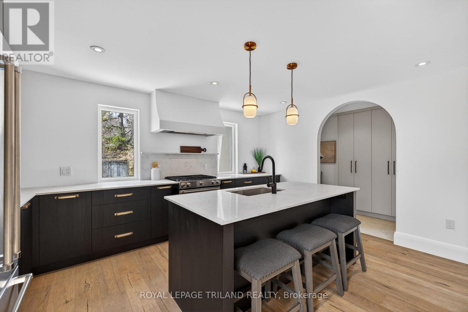 14 Lundy Lane, London South, Ontario  N6C 3G5 - Photo 11 - X12975186