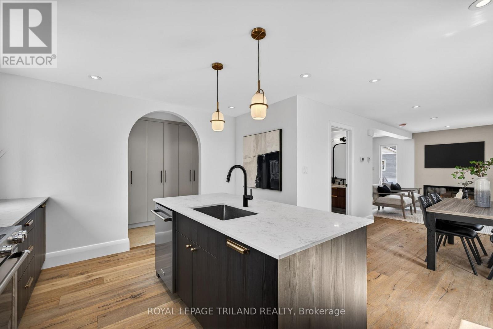 14 Lundy Lane, London South, Ontario  N6C 3G5 - Photo 15 - X12975186