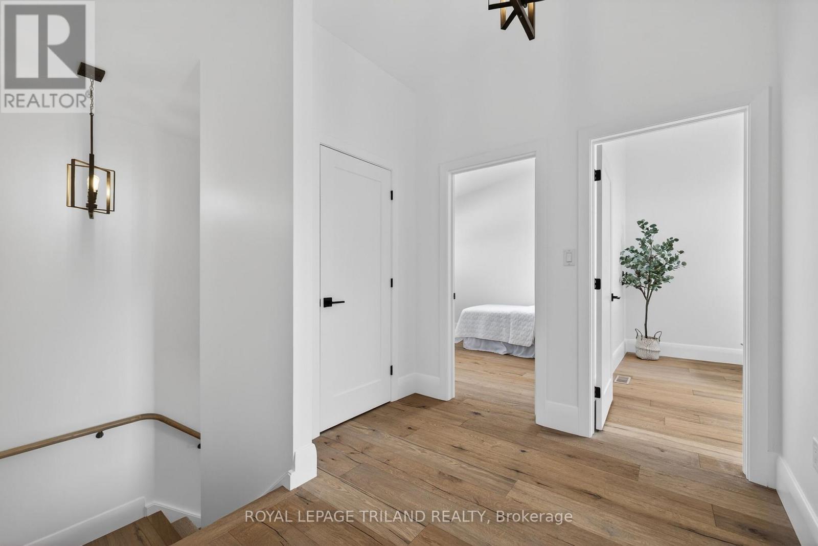 14 Lundy Lane, London South, Ontario  N6C 3G5 - Photo 31 - X12975186