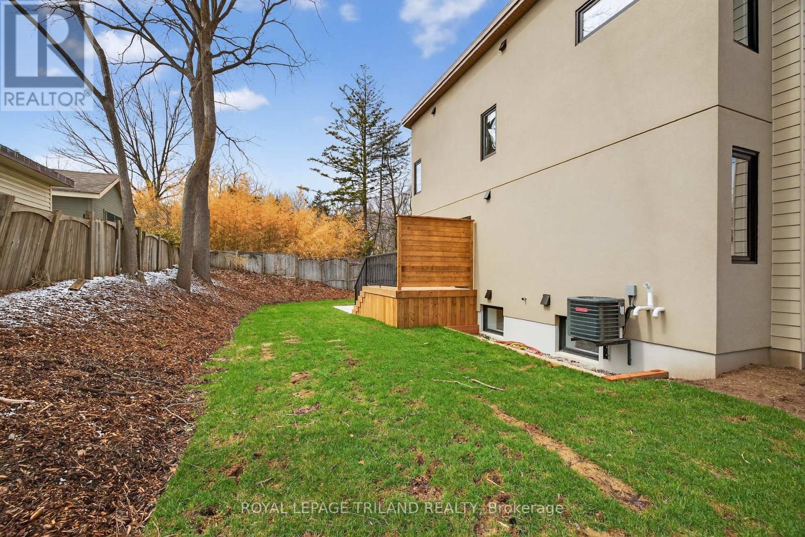 14 Lundy Lane, London South, Ontario  N6C 3G5 - Photo 41 - X12975186