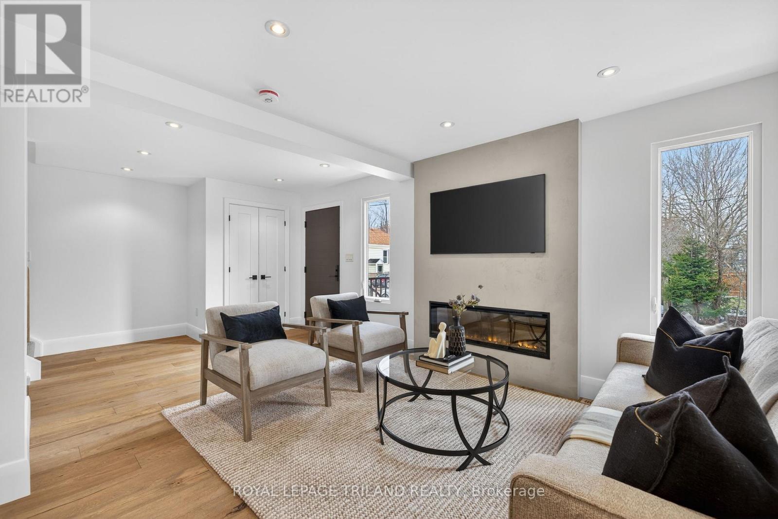 14 Lundy Lane, London South, Ontario  N6C 3G5 - Photo 7 - X12975186