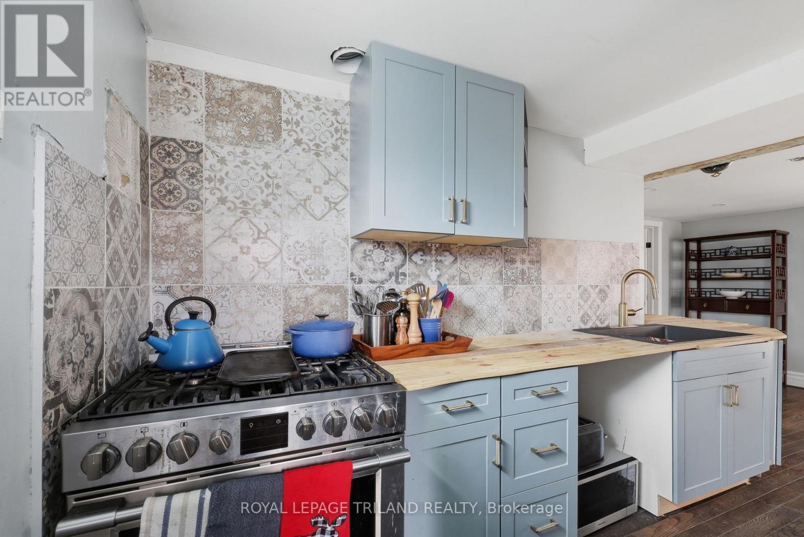 108 Mcclary Avenue, London South (South F), Ontario  N6C 1P8 - Photo 20 - X12975268