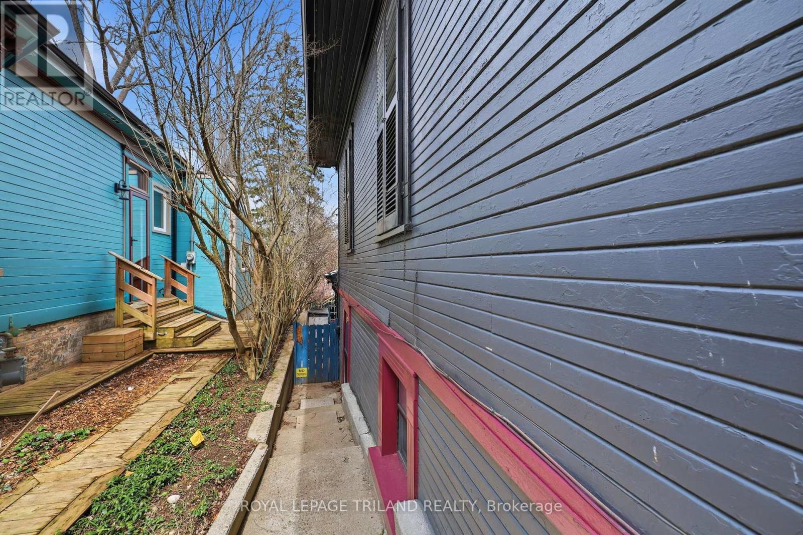 108 Mcclary Avenue, London South (South F), Ontario  N6C 1P8 - Photo 35 - X12975268