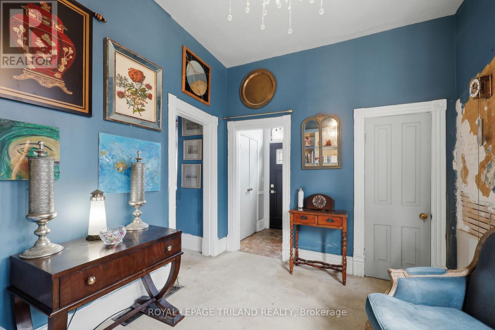 108 Mcclary Avenue, London South (South F), Ontario  N6C 1P8 - Photo 9 - X12975268