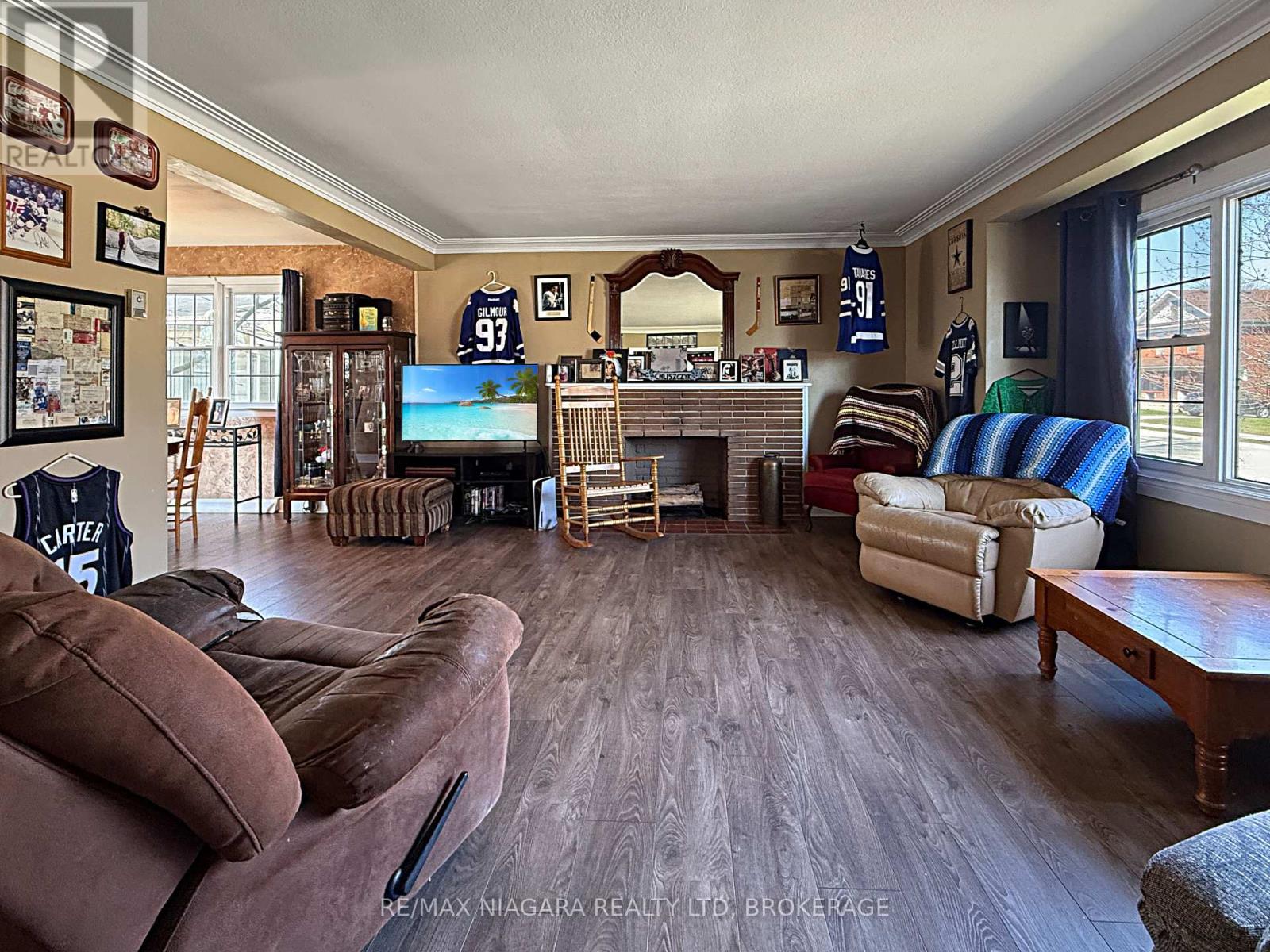 21 Highland Avenue, Fort Erie, Ontario  L2A 2X6 - Photo 4 - X12313299