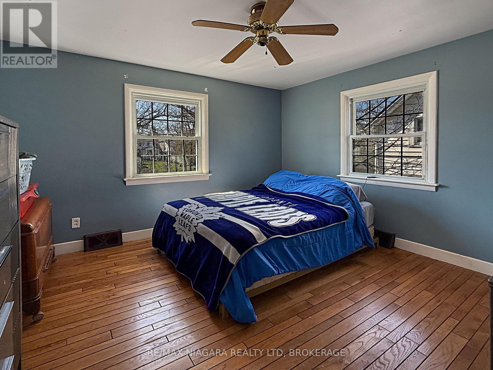 21 Highland Avenue, Fort Erie, Ontario  L2A 2X6 - Photo 14 - X12313299