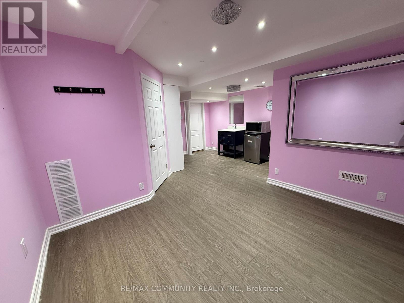 B1 - 11 Barden Crescent, Ajax, Ontario  L1Z 2A8 - Photo 5 - E12975150