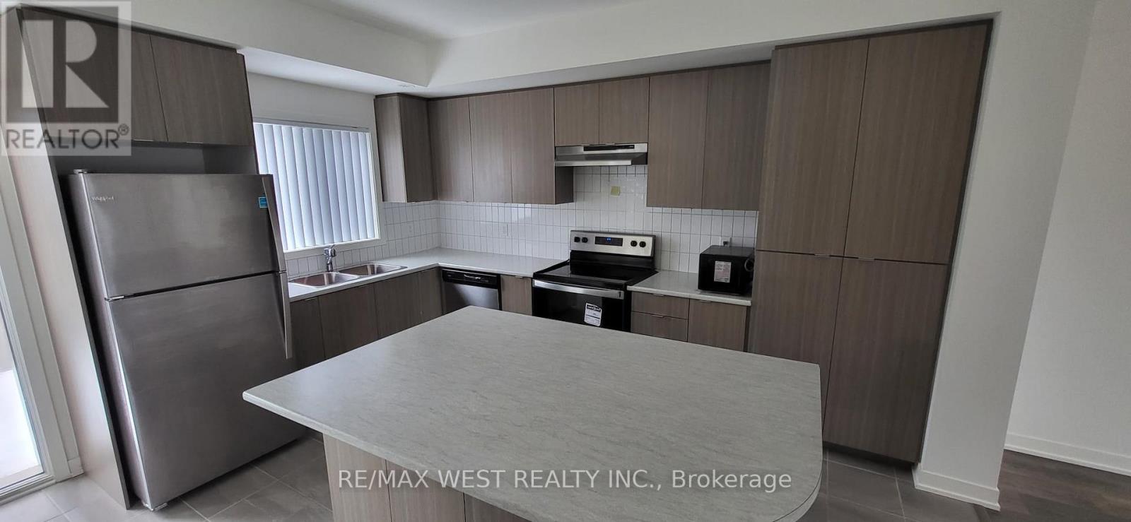 606 - 1525 KINGSTON ROAD, Pickering, Ontario