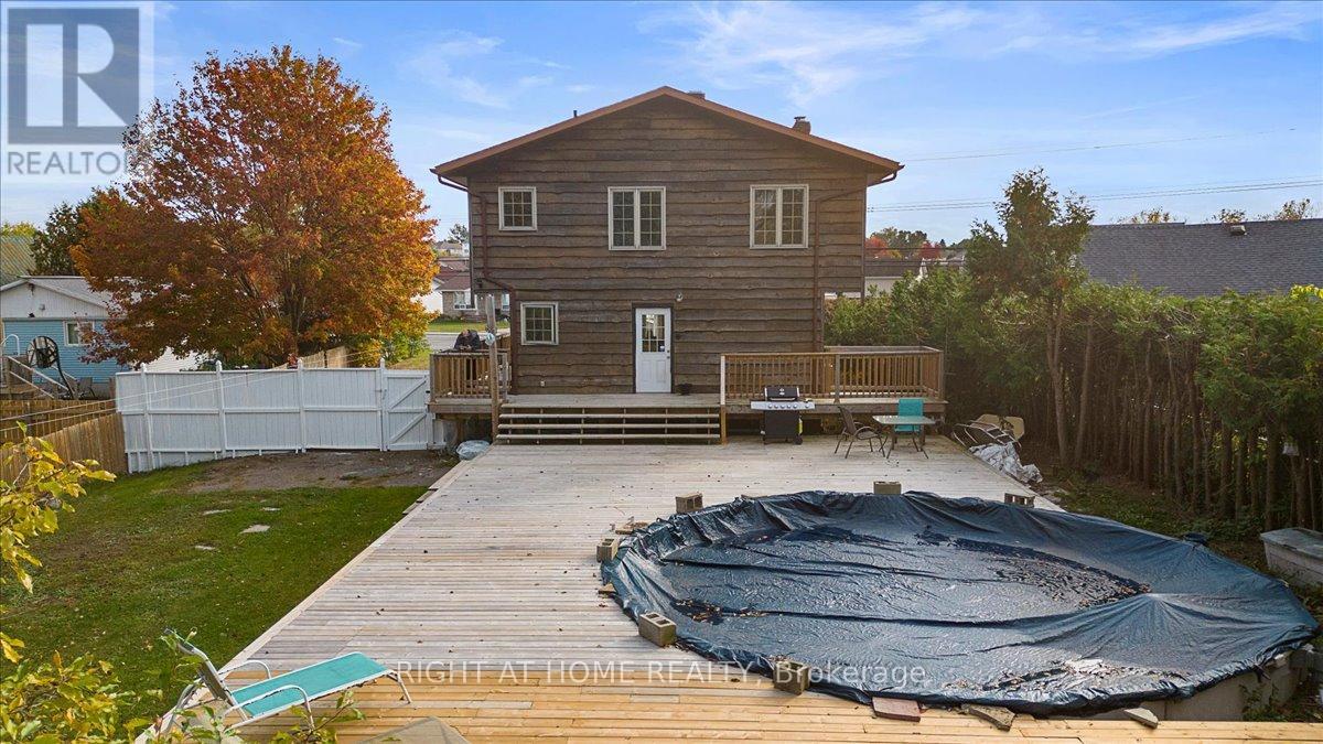 424 Laurier Street, Clarence-Rockland, Ontario  K4K 1E7 - Photo 5 - X12975200