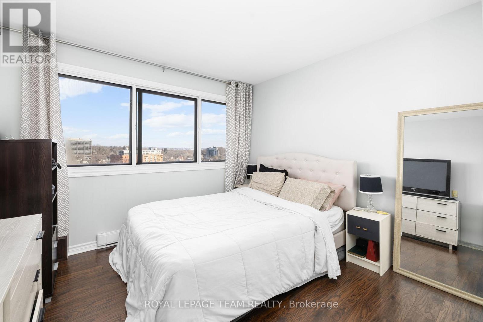 1114 - 40 Landry Street, Ottawa, Ontario  K1L 8K4 - Photo 11 - X12975312