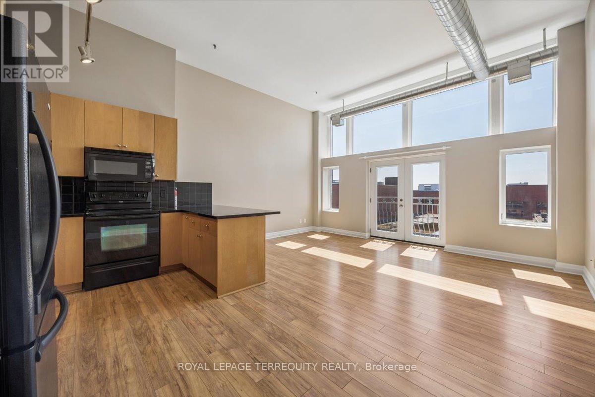 301 - 276 King Street W, Waterloo, Ontario  N2G 1B6 - Photo 16 - X12966048