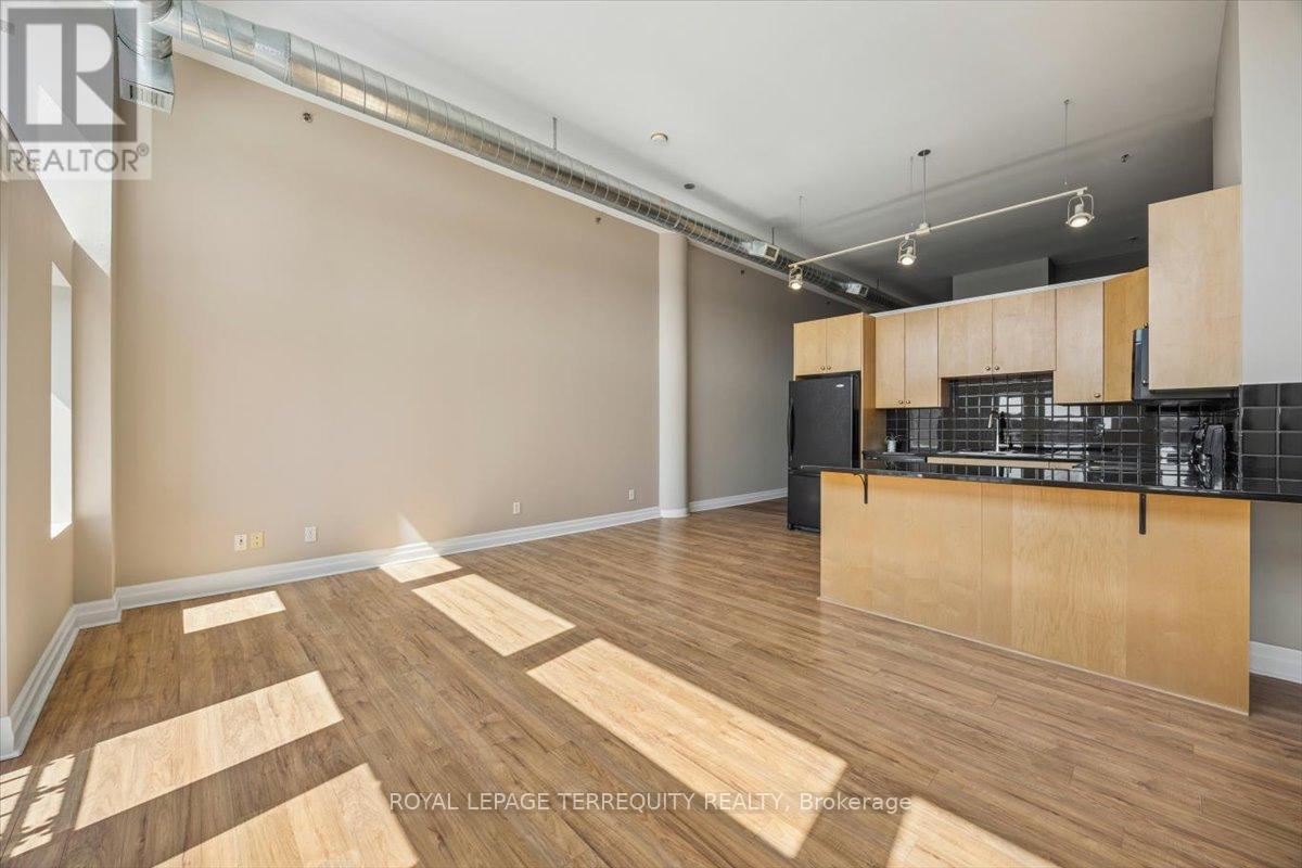 301 - 276 King Street W, Waterloo, Ontario  N2G 1B6 - Photo 19 - X12966048