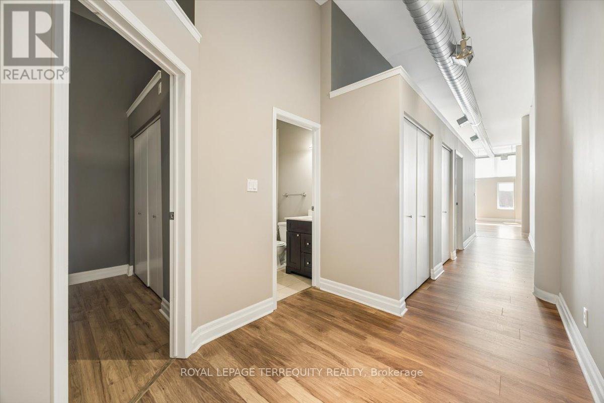 301 - 276 King Street W, Waterloo, Ontario  N2G 1B6 - Photo 4 - X12966048