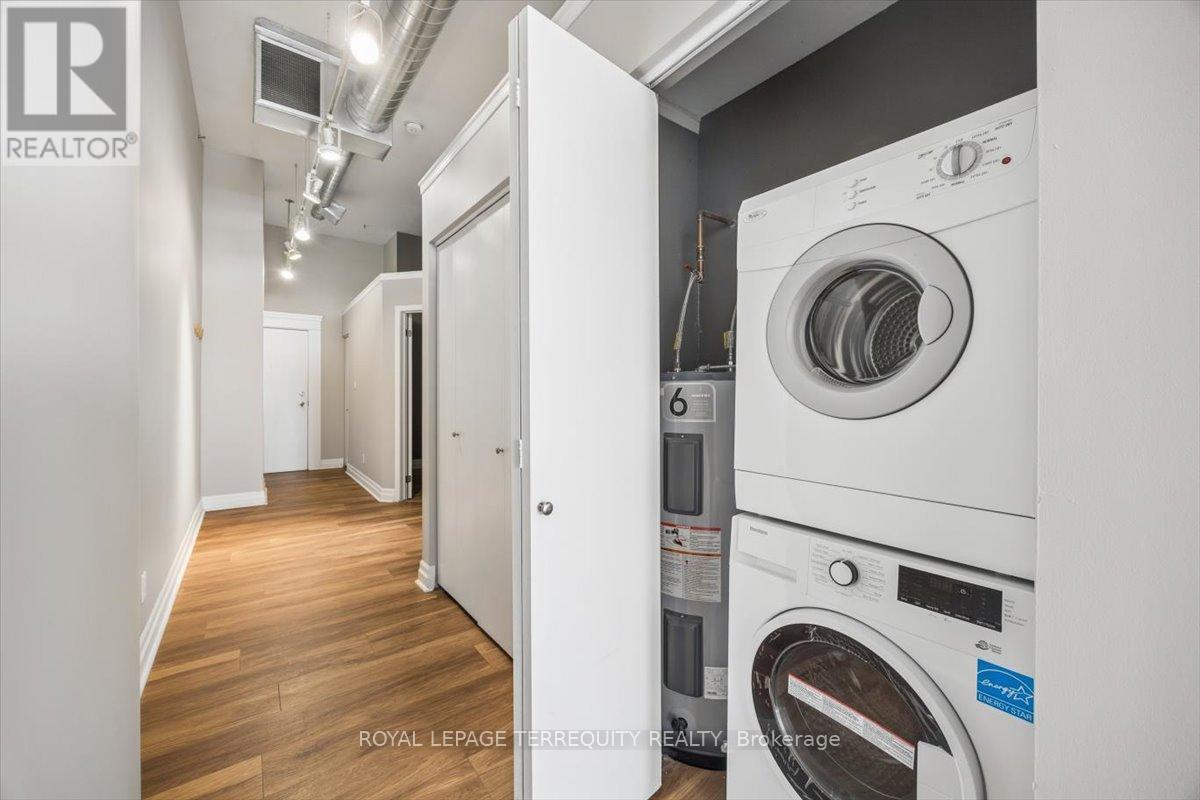 301 - 276 King Street W, Waterloo, Ontario  N2G 1B6 - Photo 10 - X12966048