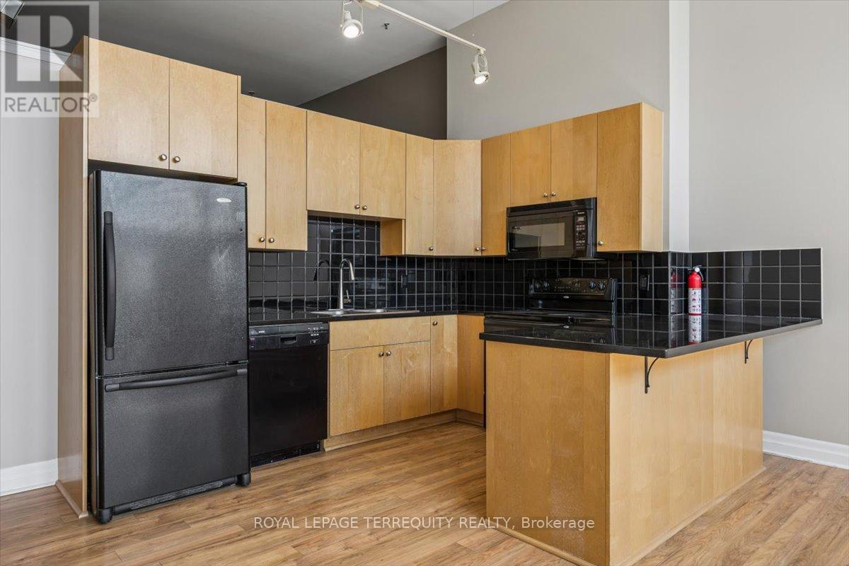 301 - 276 King Street W, Waterloo, Ontario  N2G 1B6 - Photo 20 - X12966048