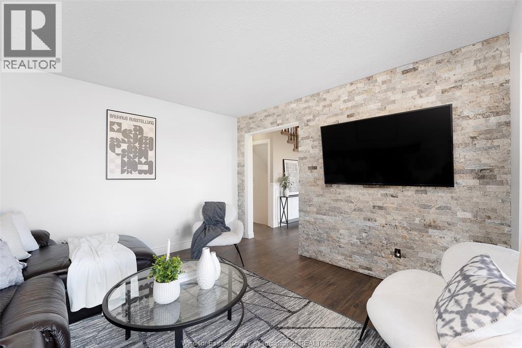 2989 Lakeshore Rd 305, Comber, Ontario N0R 1J0 - Photo 17 - 26007575