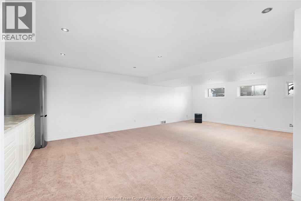 2989 Lakeshore Rd 305, Comber, Ontario N0R 1J0 - Photo 35 - 26007575