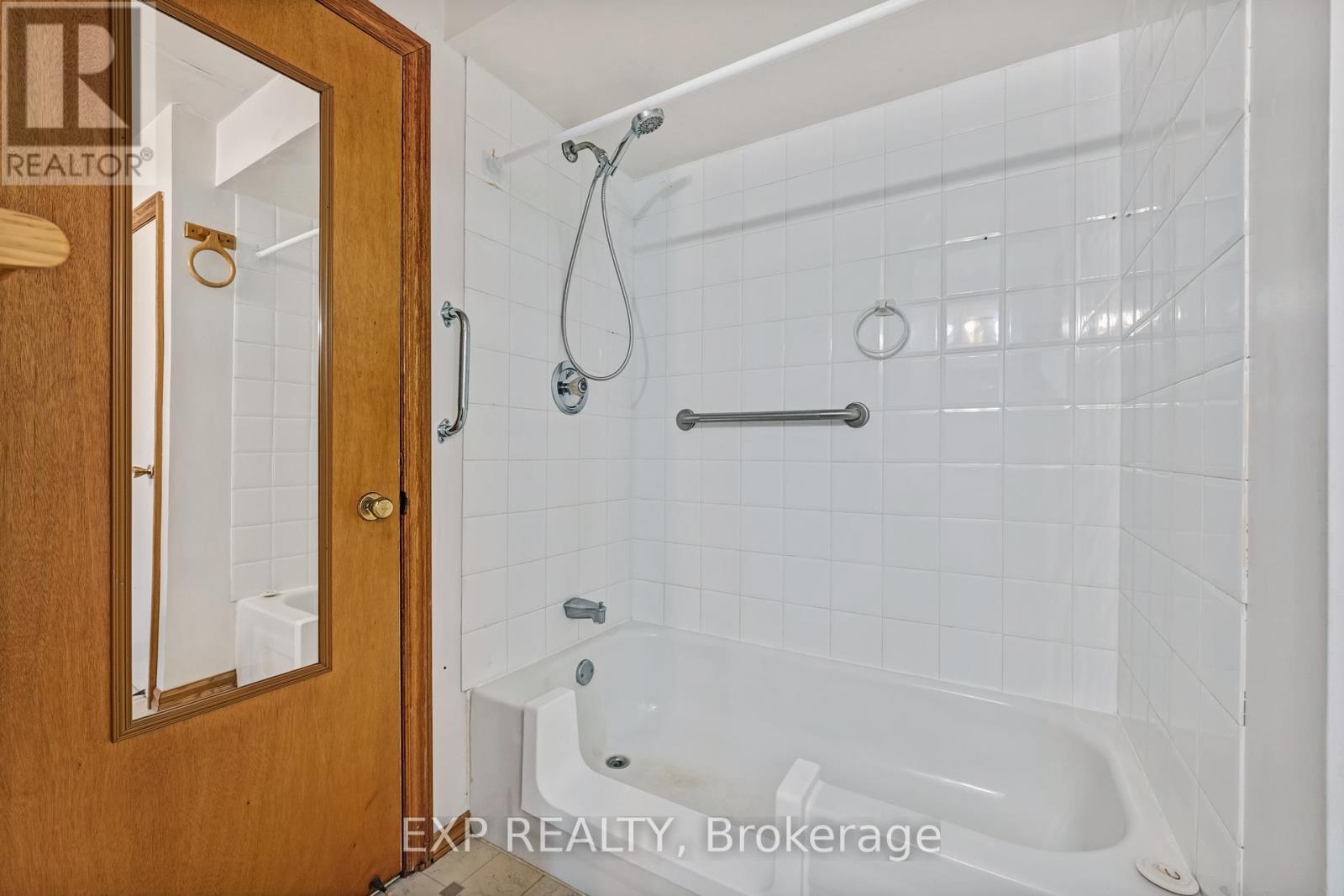 6160 King Road, King, Ontario  L0G 1N0 - Photo 25 - N12975138