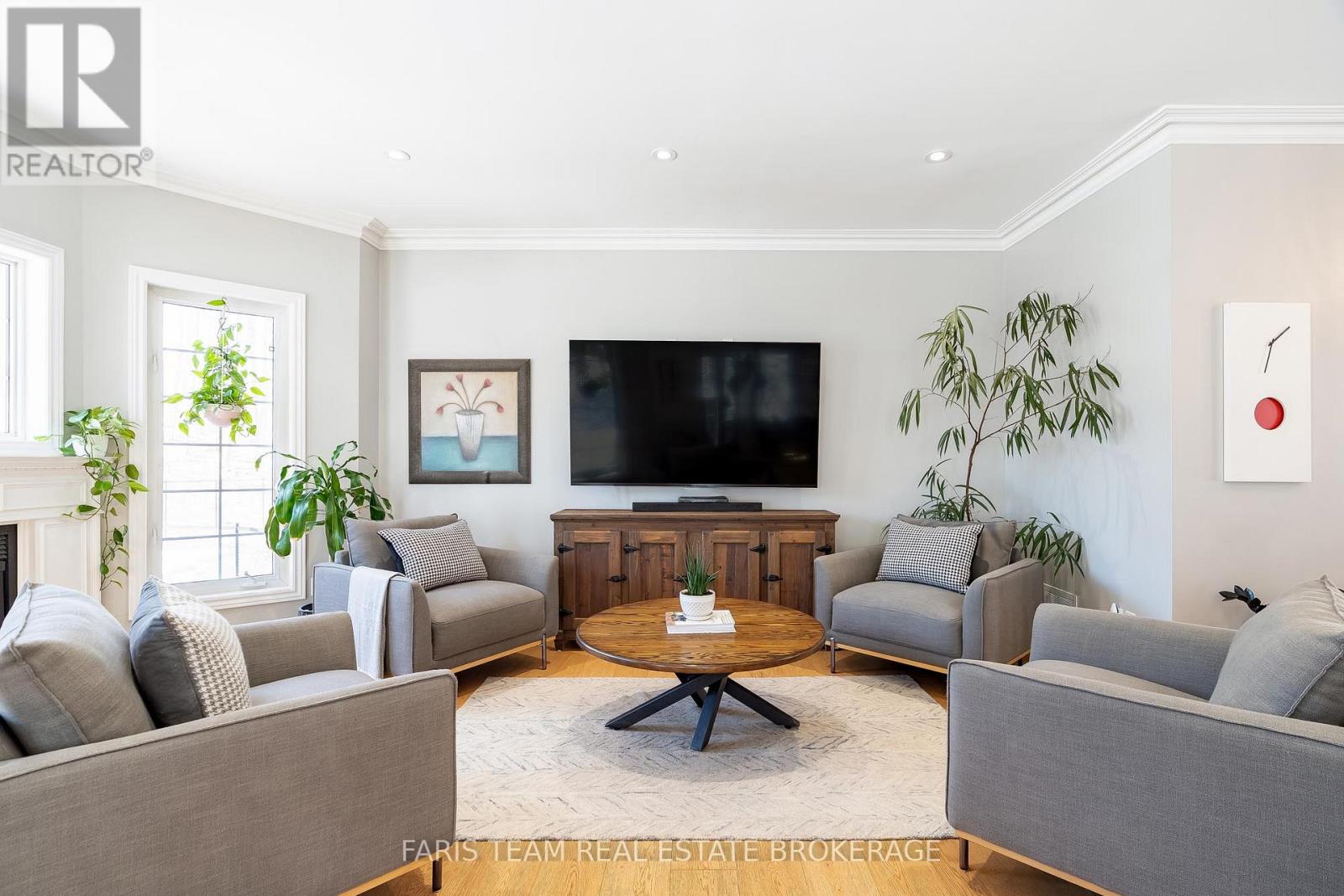 1986 Forest Valley Drive, Innisfil, Ontario L9S 4A5 - Photo 14 - N12975210