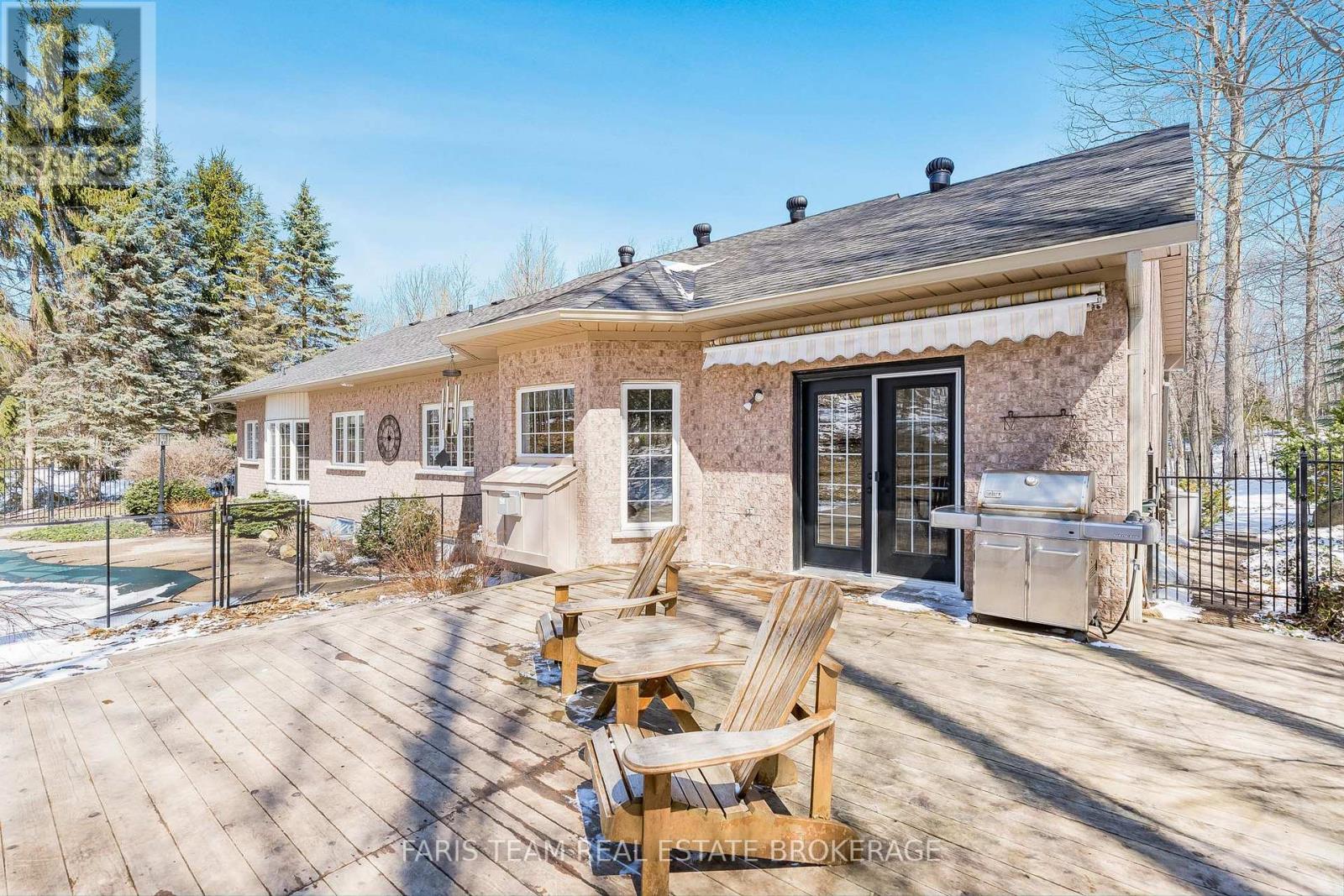 1986 Forest Valley Drive, Innisfil, Ontario L9S 4A5 - Photo 38 - N12975210