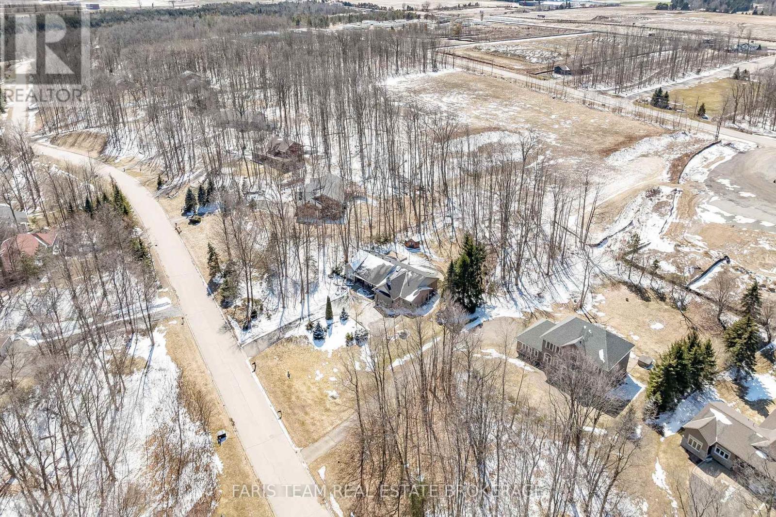 1986 Forest Valley Drive, Innisfil, Ontario L9S 4A5 - Photo 46 - N12975210