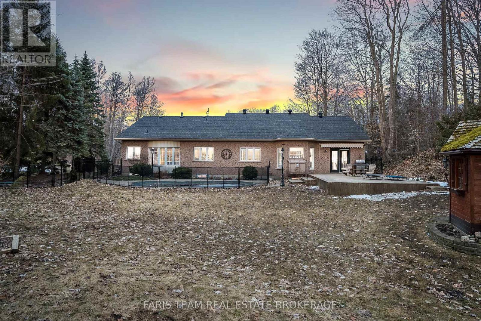 1986 Forest Valley Drive, Innisfil, Ontario L9S 4A5 - Photo 47 - N12975210