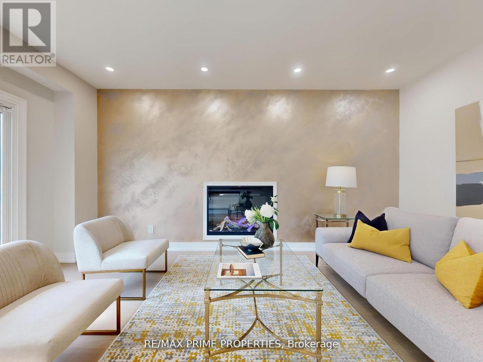 137 Old Surrey Lane, Richmond Hill, Ontario  L4C 6R9 - Photo 13 - N12975320