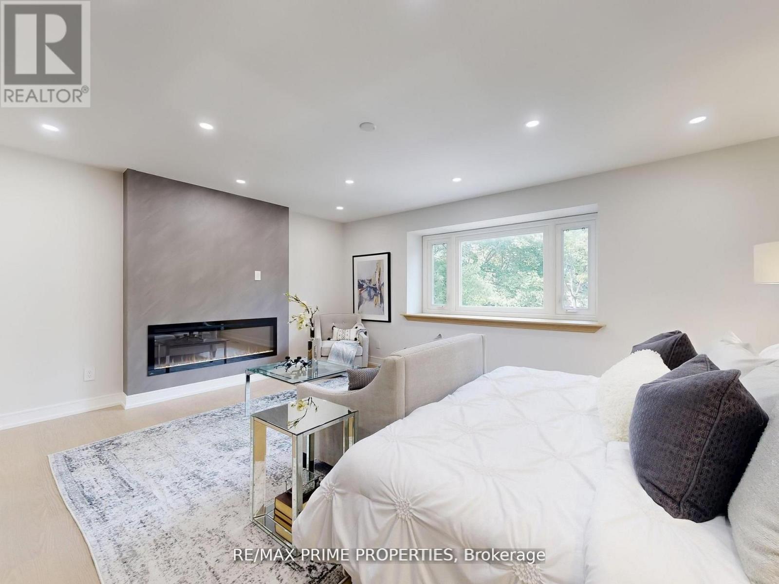 137 Old Surrey Lane, Richmond Hill, Ontario  L4C 6R9 - Photo 32 - N12975320