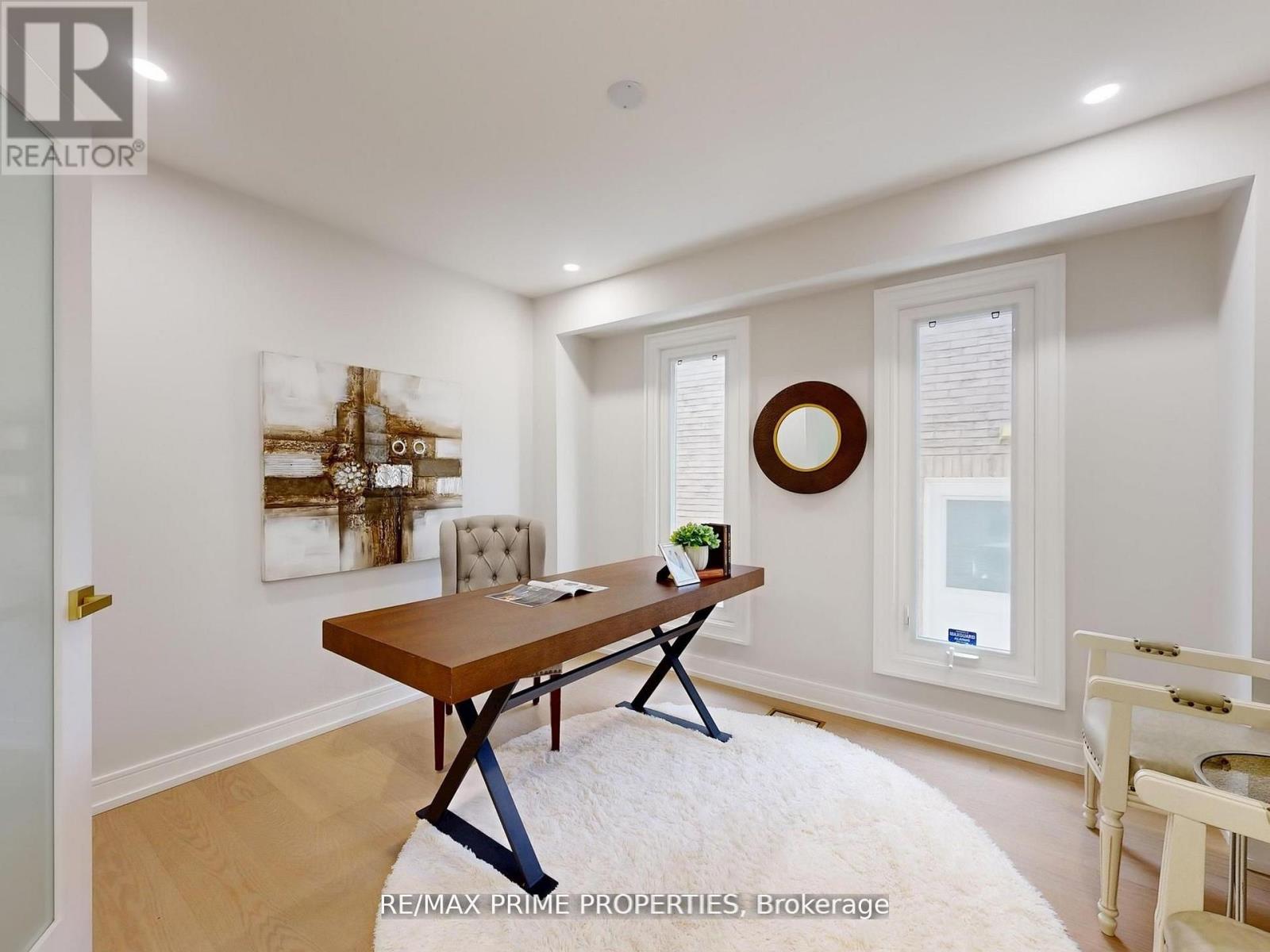 137 Old Surrey Lane, Richmond Hill, Ontario  L4C 6R9 - Photo 6 - N12975320