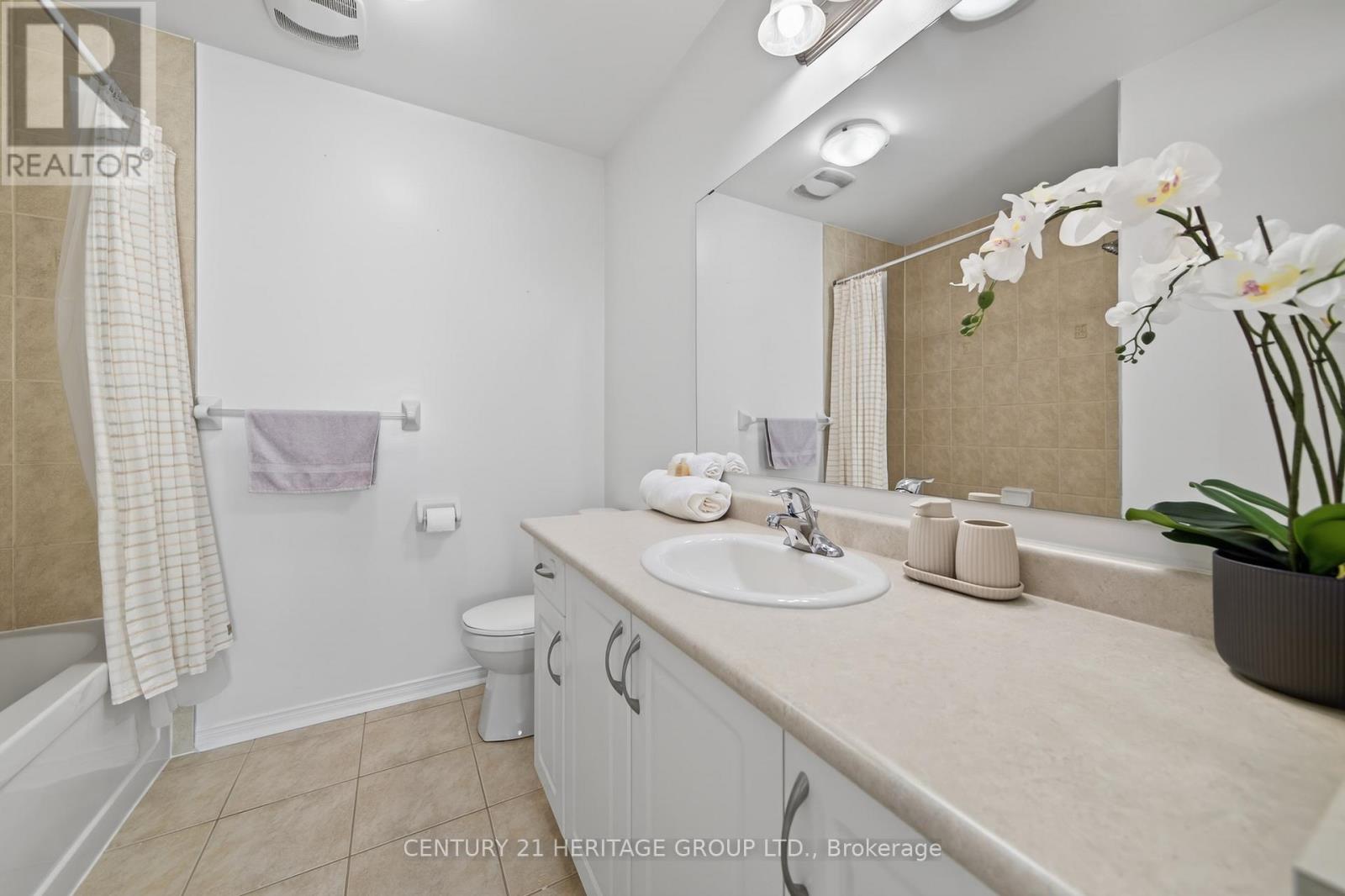 44 Acorn Lane, Bradford West Gwillimbury, Ontario  L3Z 0H6 - Photo 31 - N12975348