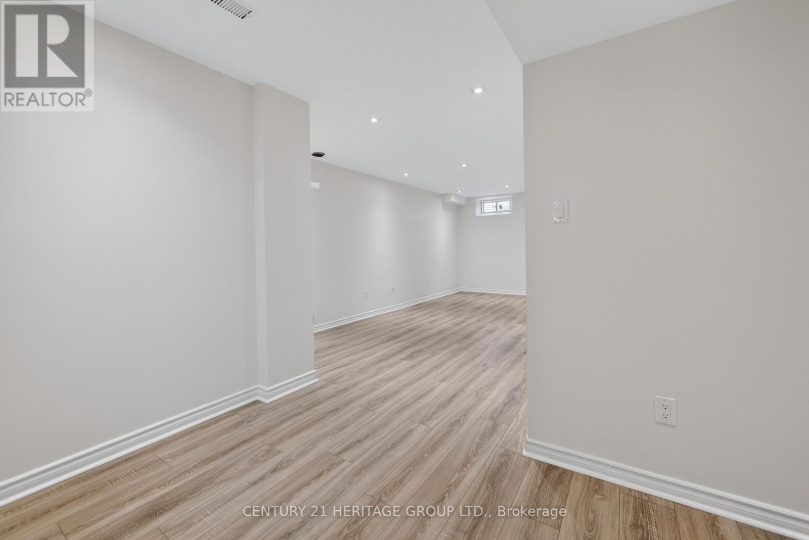 44 Acorn Lane, Bradford West Gwillimbury, Ontario  L3Z 0H6 - Photo 34 - N12975348