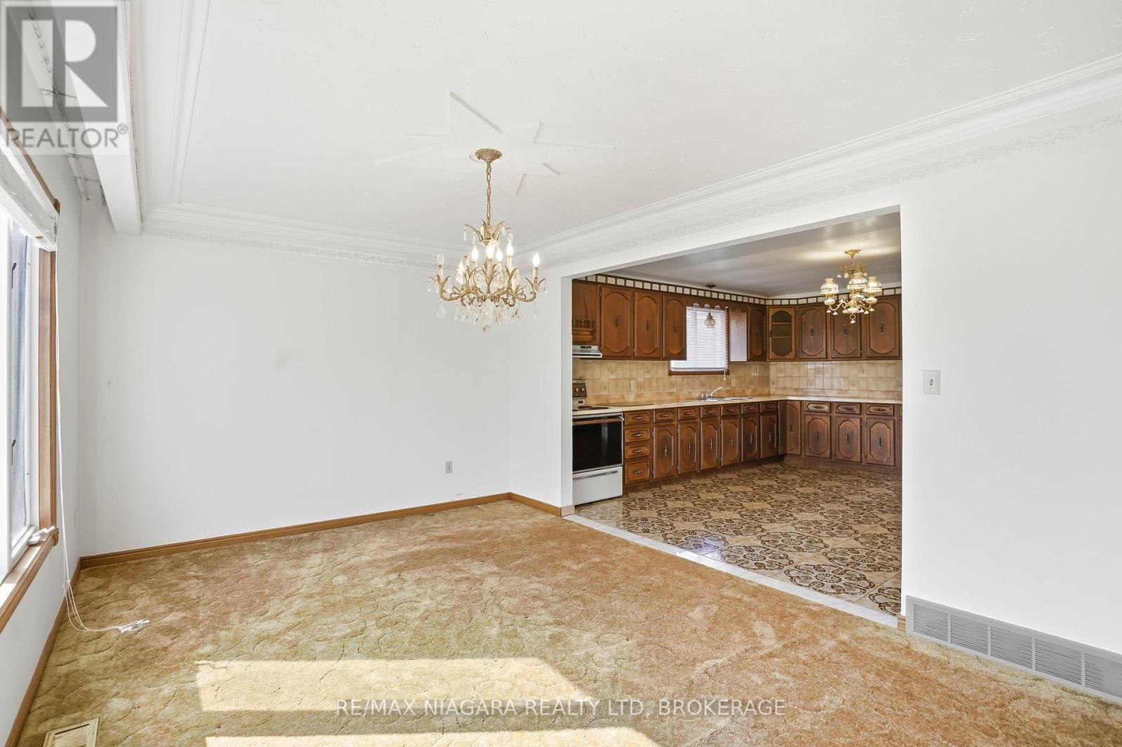 5035 Pettit Avenue, Niagara Falls (Morrison), Ontario  L2E 7B8 - Photo 11 - X12975188