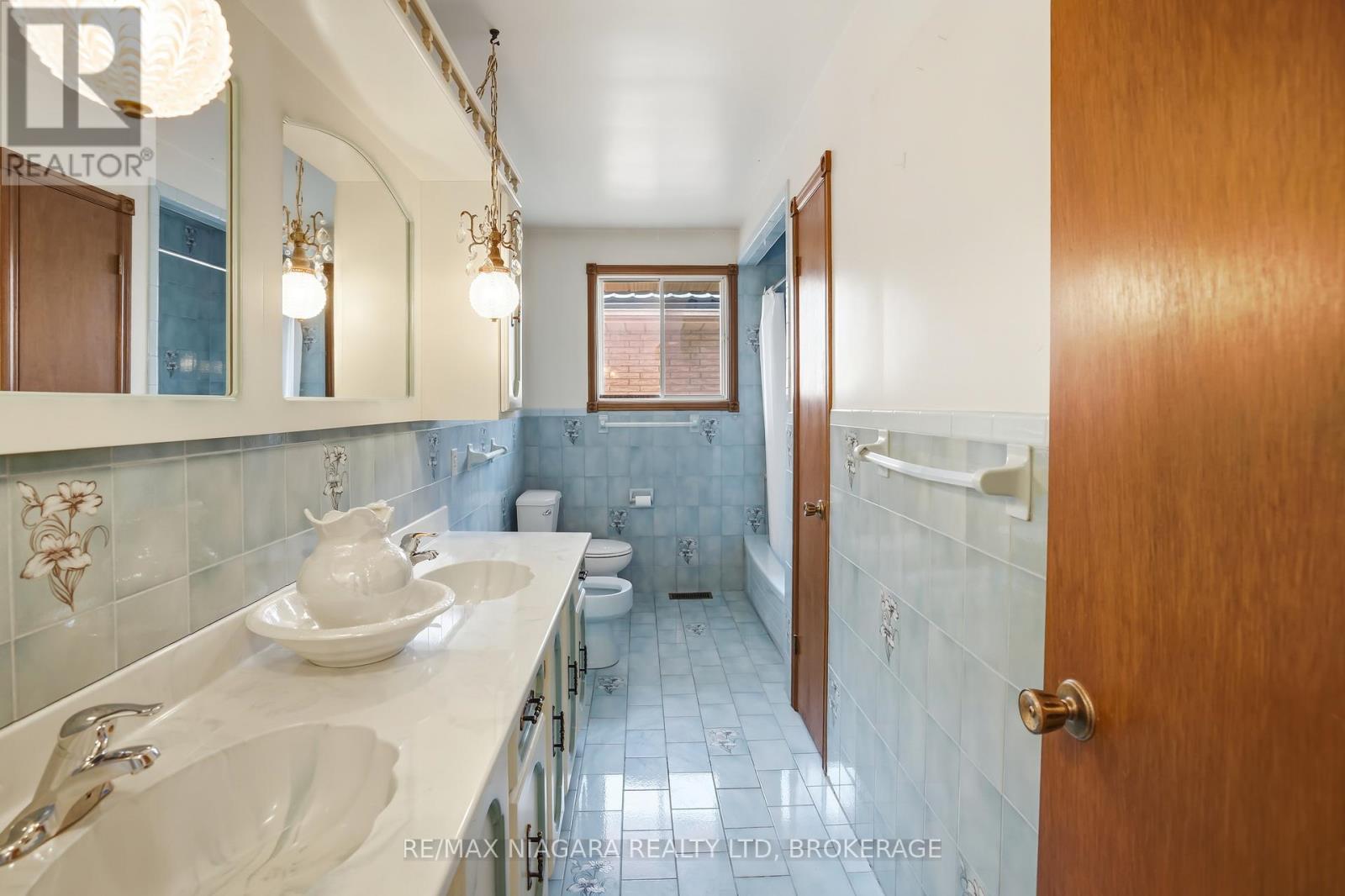 5035 Pettit Avenue, Niagara Falls (Morrison), Ontario  L2E 7B8 - Photo 14 - X12975188