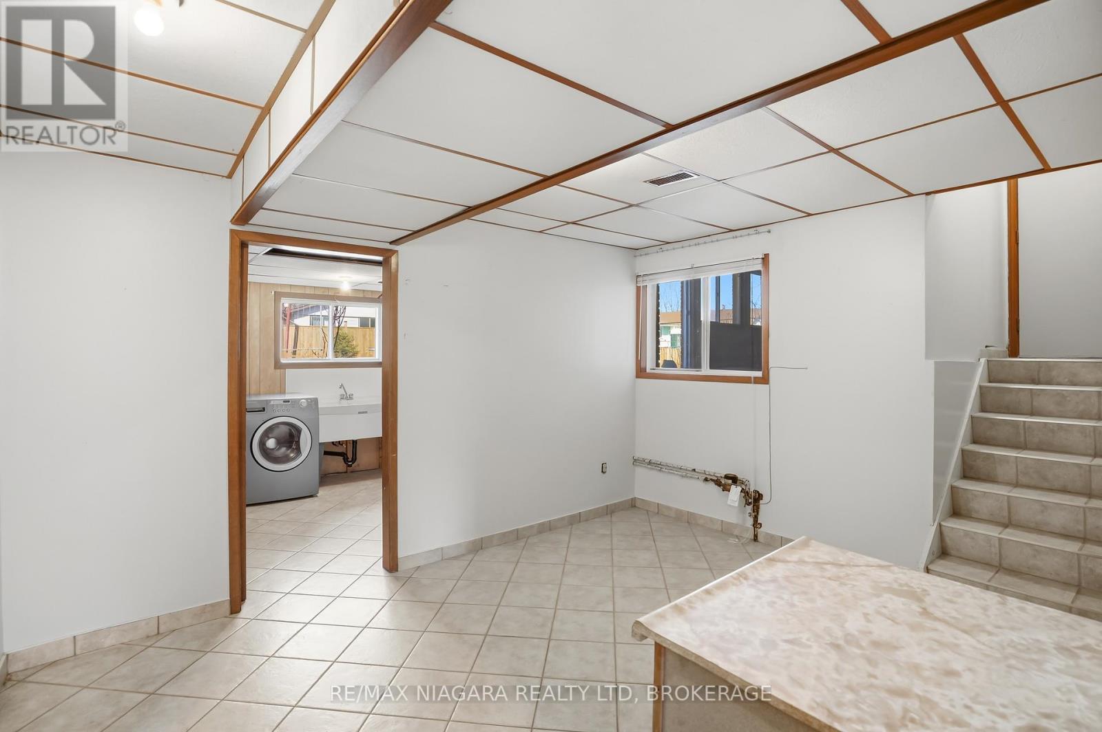 5035 Pettit Avenue, Niagara Falls (Morrison), Ontario  L2E 7B8 - Photo 29 - X12975188