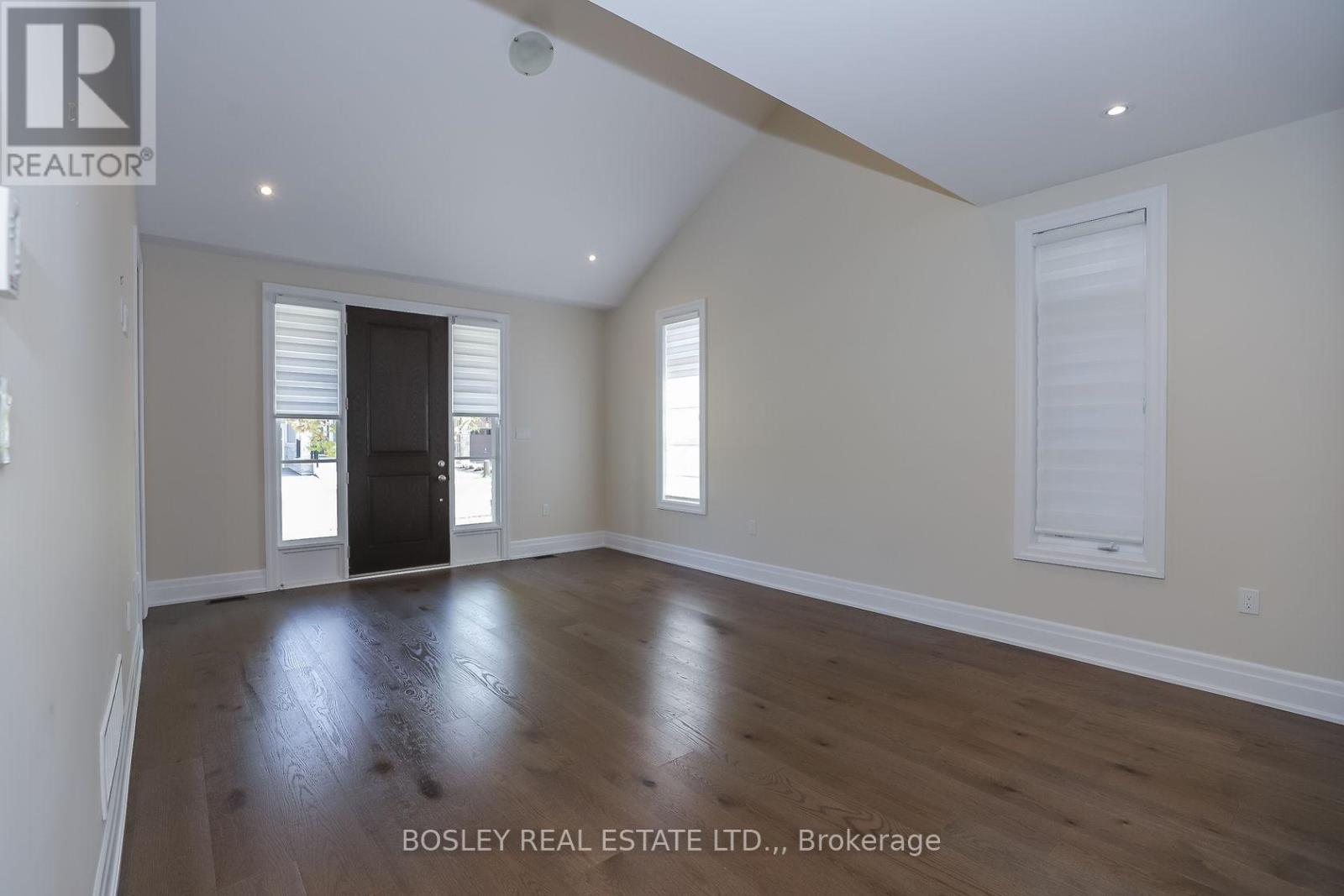 132 Anne Street, Niagara-On-The-Lake, Ontario  L0S 1J0 - Photo 11 - X12975234