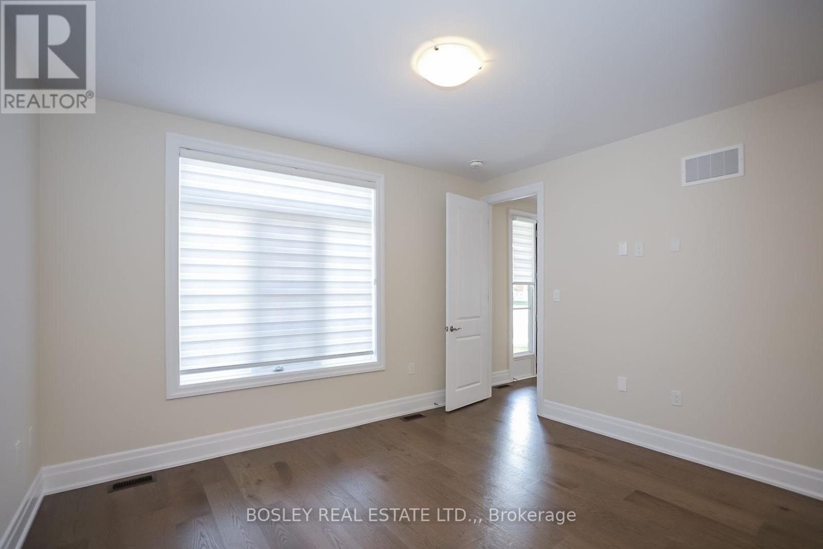 132 Anne Street, Niagara-On-The-Lake, Ontario  L0S 1J0 - Photo 17 - X12975234