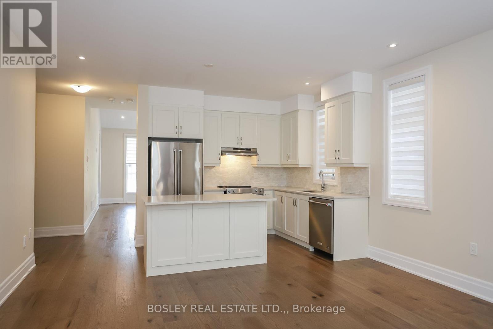 132 Anne Street, Niagara-On-The-Lake, Ontario  L0S 1J0 - Photo 5 - X12975234