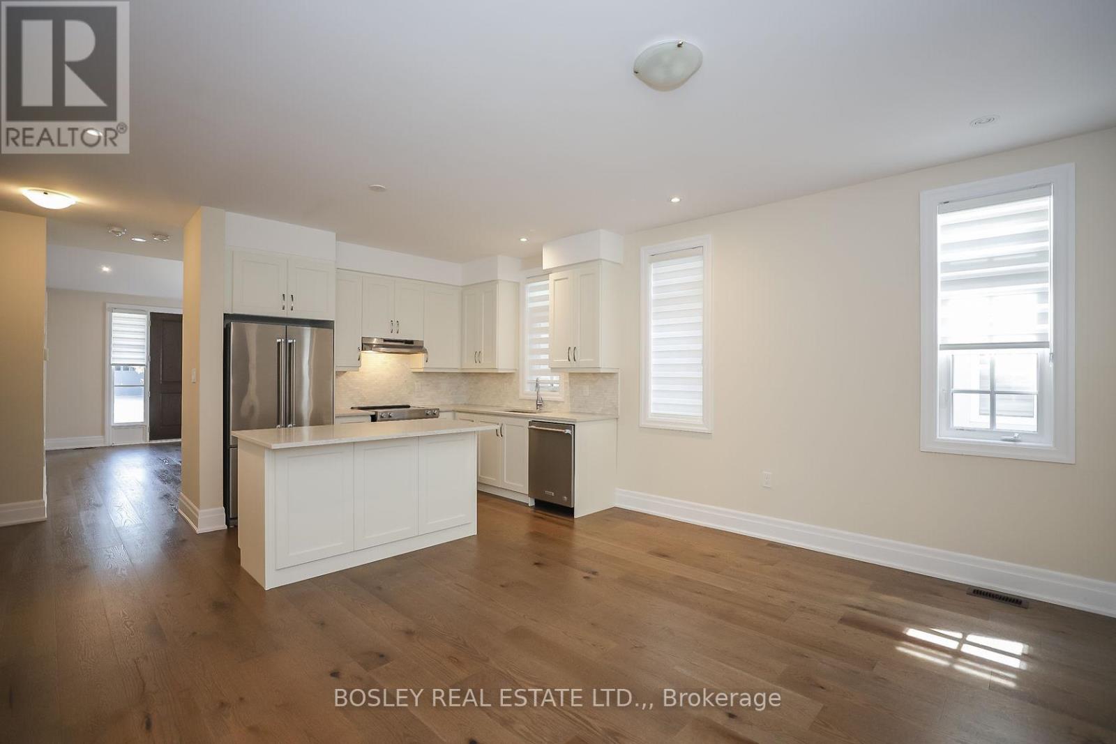 132 Anne Street, Niagara-On-The-Lake, Ontario  L0S 1J0 - Photo 6 - X12975234