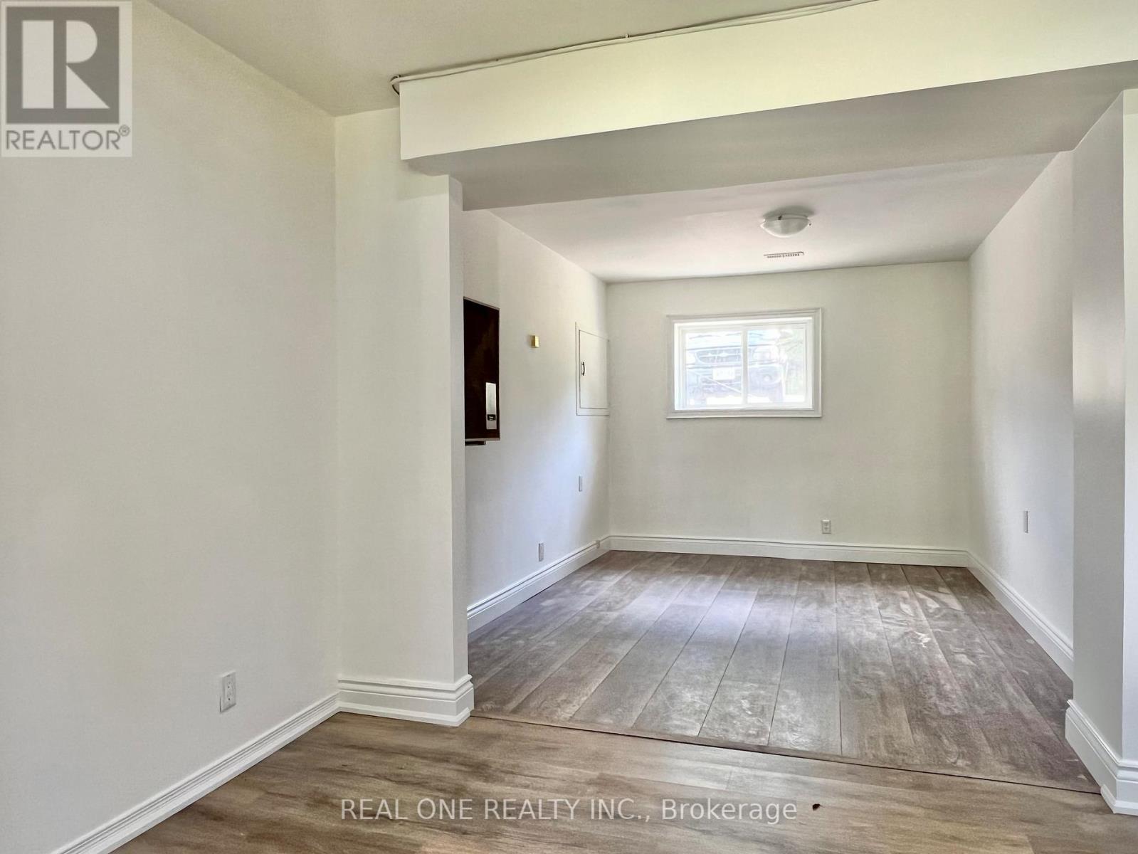 216 Foster Drive, Barrie, Ontario  L4N 3X8 - Photo 18 - S12975230