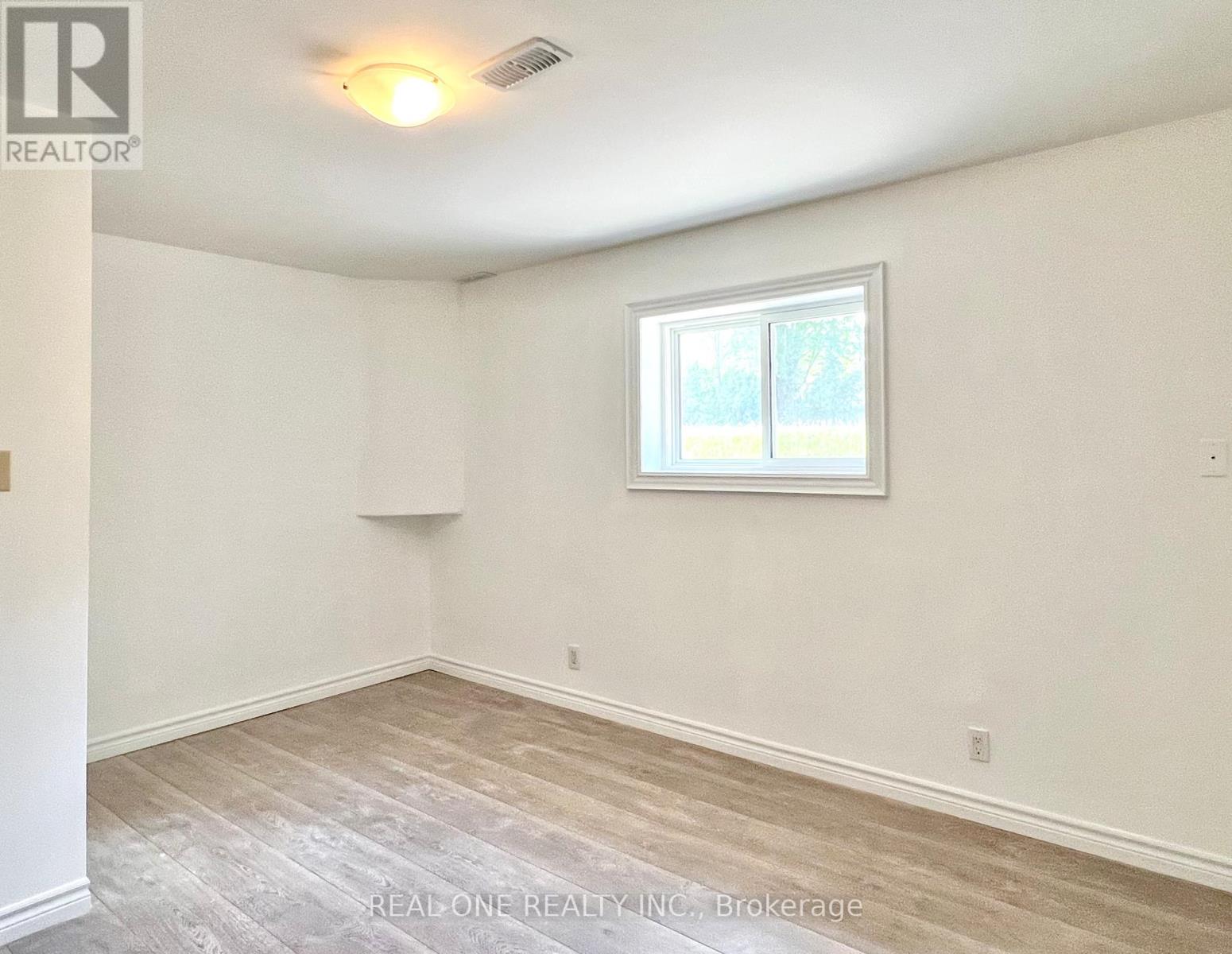 216 Foster Drive, Barrie, Ontario  L4N 3X8 - Photo 24 - S12975230