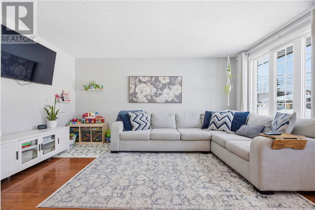 2585 Dorsett Drive, Sudbury, Ontario  P3B 3Y6 - Photo 6 - 2127066