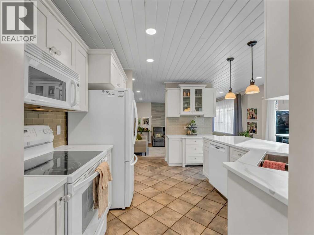 11 Taylor Crescent Se, Medicine Hat, Alberta  T1B 3X5 - Photo 9 - A2295622