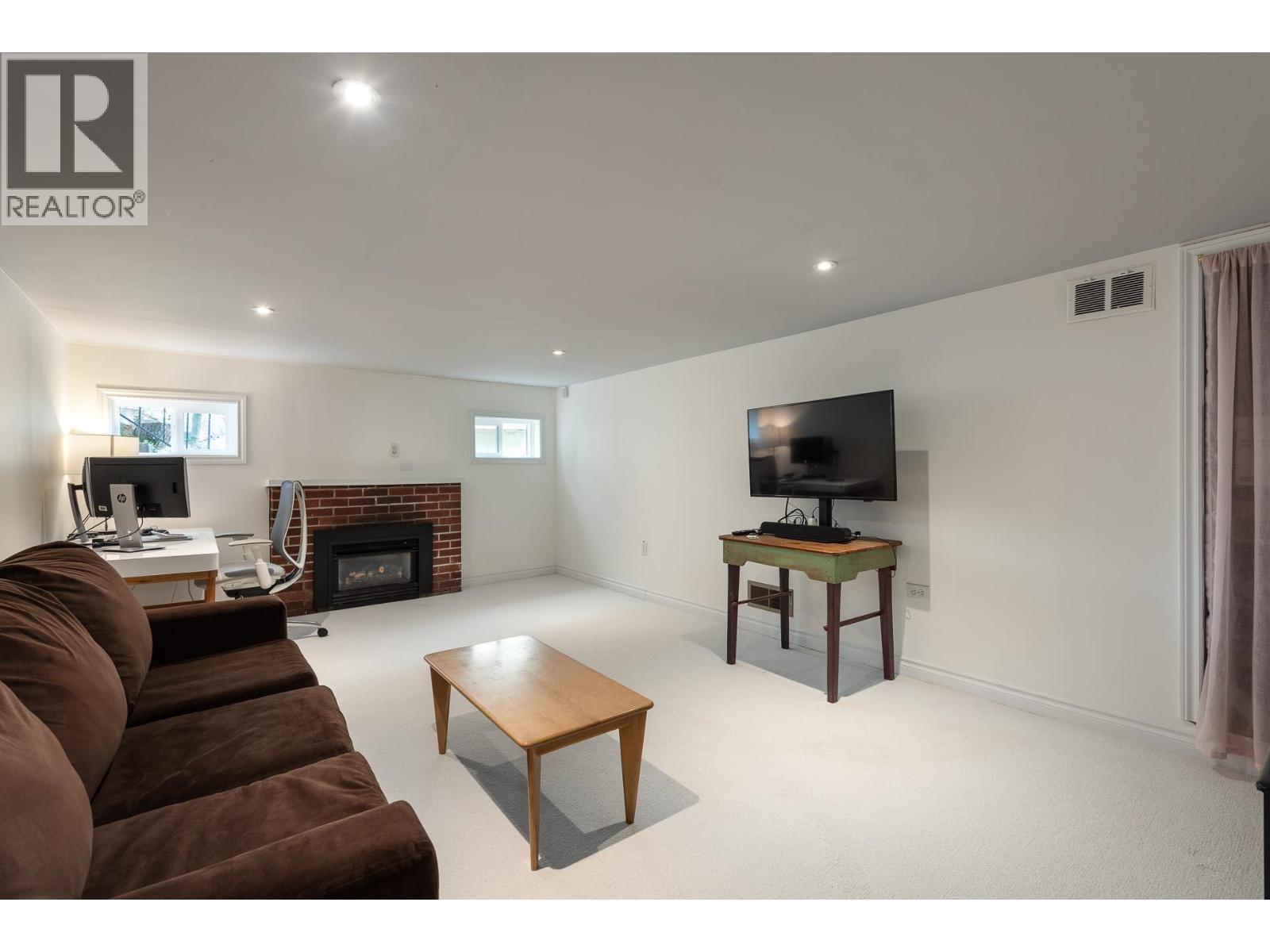 106 College Court, New Westminster, British Columbia  V3L 1K9 - Photo 21 - R3106120